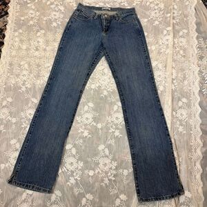 Wrangler Cowgirl Cut Jeans – Medium Wash | Q-Baby Style | Mid-Rise Bootcut | Siz